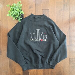NEW YORK BIG APPLE VINTAGE GRAPHIC SWEATSHIRT